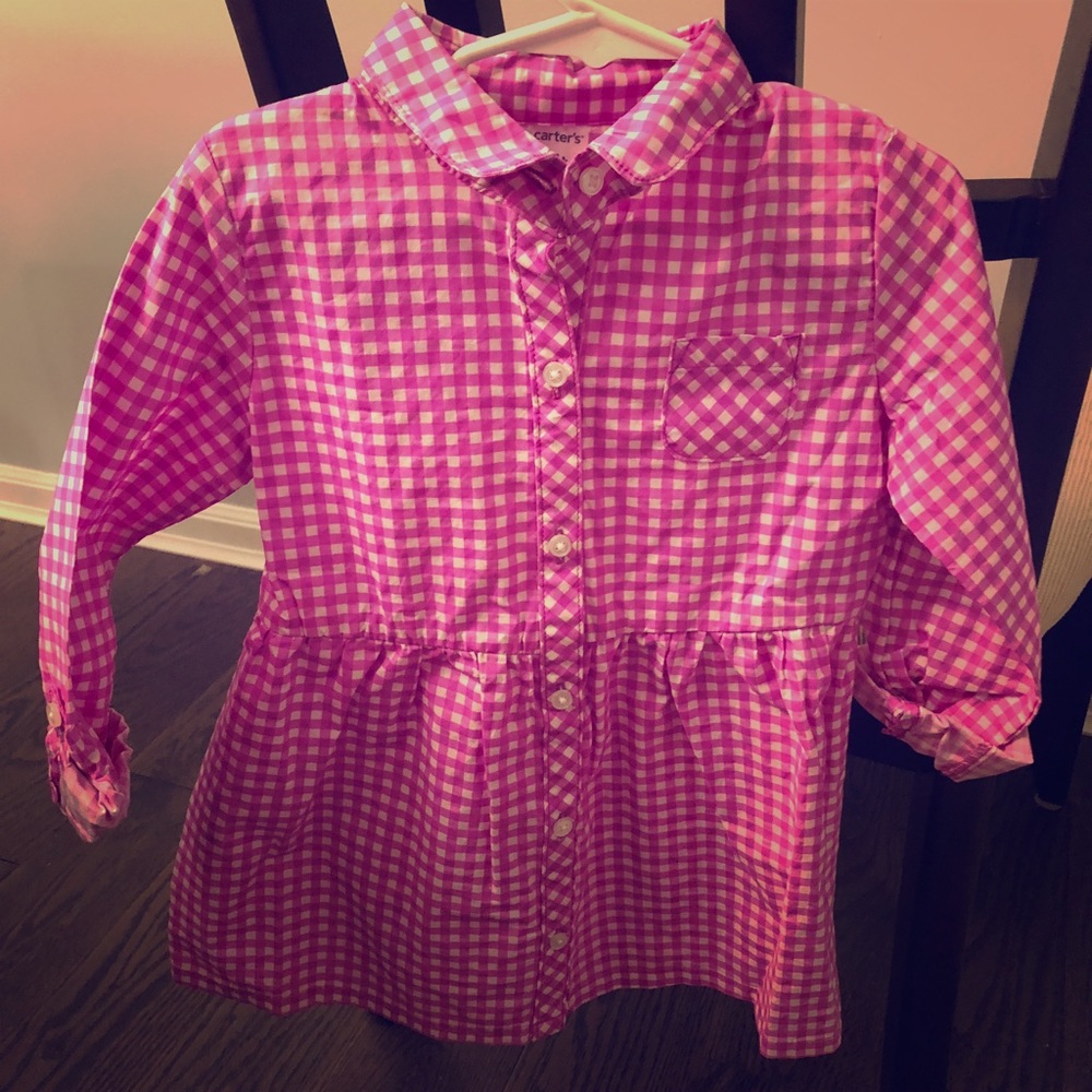 Carter’s toddler girl shirt, size 5T.